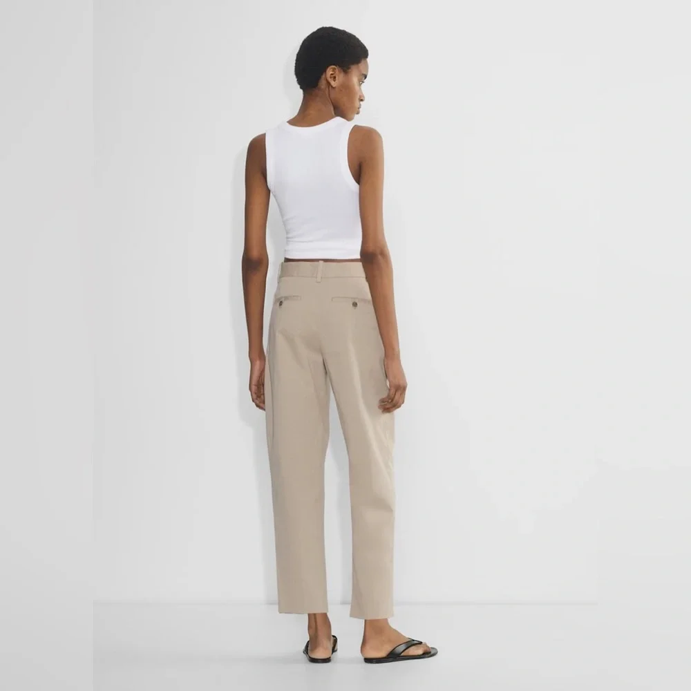 Aritzia Chino Mid-rise Carrot Pant in Beige Tan Washed Tundra Taupe - Picture 5 of 12